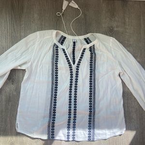White long sleeve old navy blouse